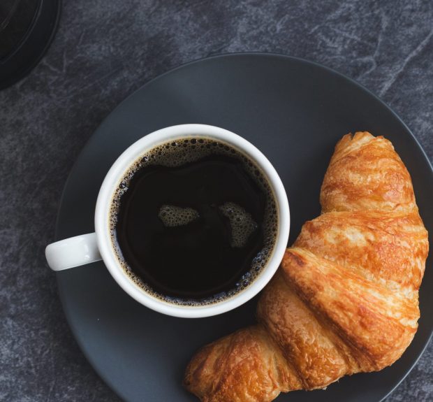 black-coffee-and-a-croissant